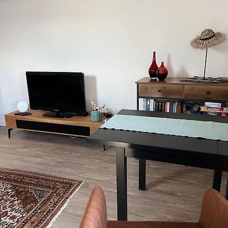 Gemuetliches Apartment Fuer Messe, Job & Kurzurlaub Im Gruenen, Naehe Duesseldorf Meerbusch Luaran gambar