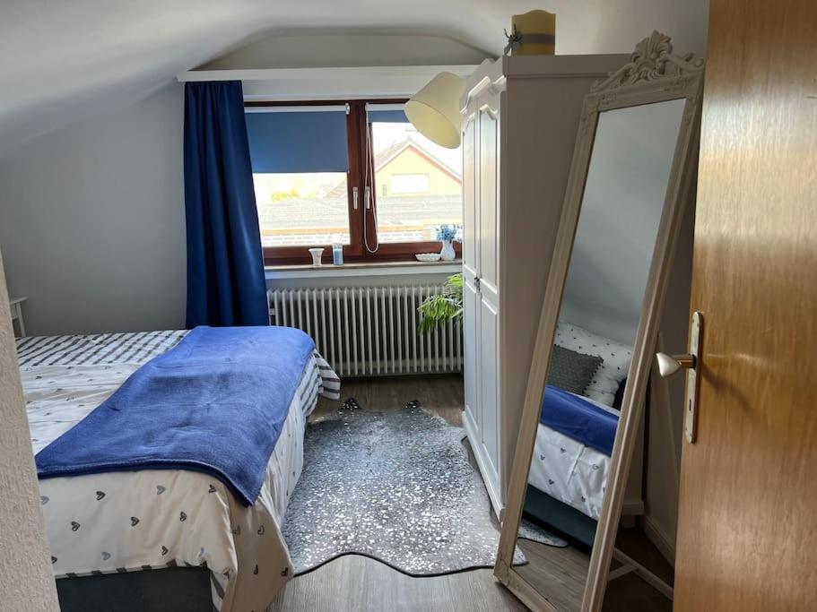 Gemuetliches Apartment Fuer Messe, Job & Kurzurlaub Im Gruenen, Naehe Duesseldorf Meerbusch Luaran gambar