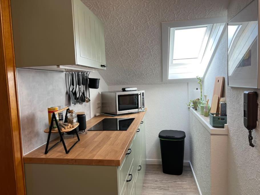 Gemuetliches Apartment Fuer Messe, Job & Kurzurlaub Im Gruenen, Naehe Duesseldorf Meerbusch Luaran gambar